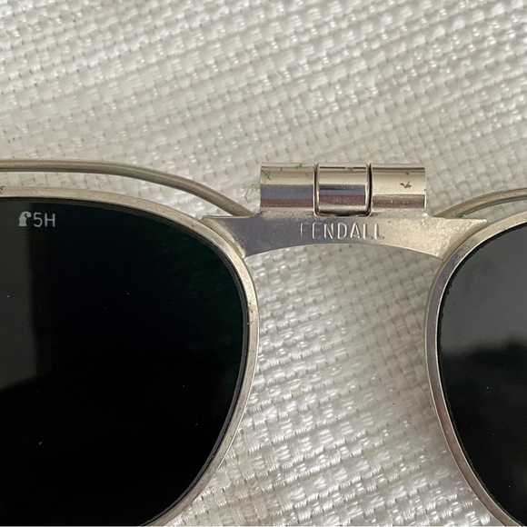 Fendall Clip on Glasses - VINTAGE - Picture 2 of 4